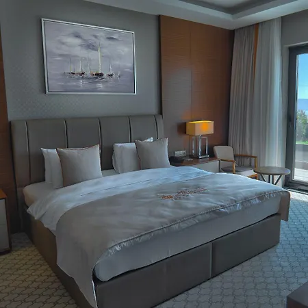 Heksapolis Hotel Tavsancil