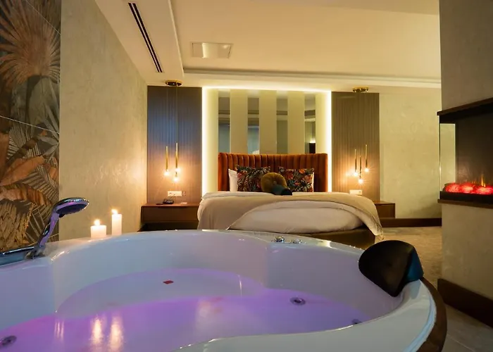 Heksapolis Hotel Tavsancil