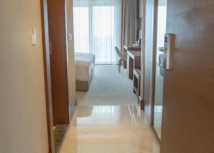 Heksapolis Отель Tavsancil